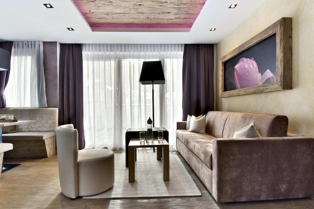 Pete Alpine Boutique Hotel - Klein Und Fein - Private Spa Suiten Und Zimmer Sankt Anton am Arlberg Habitación foto