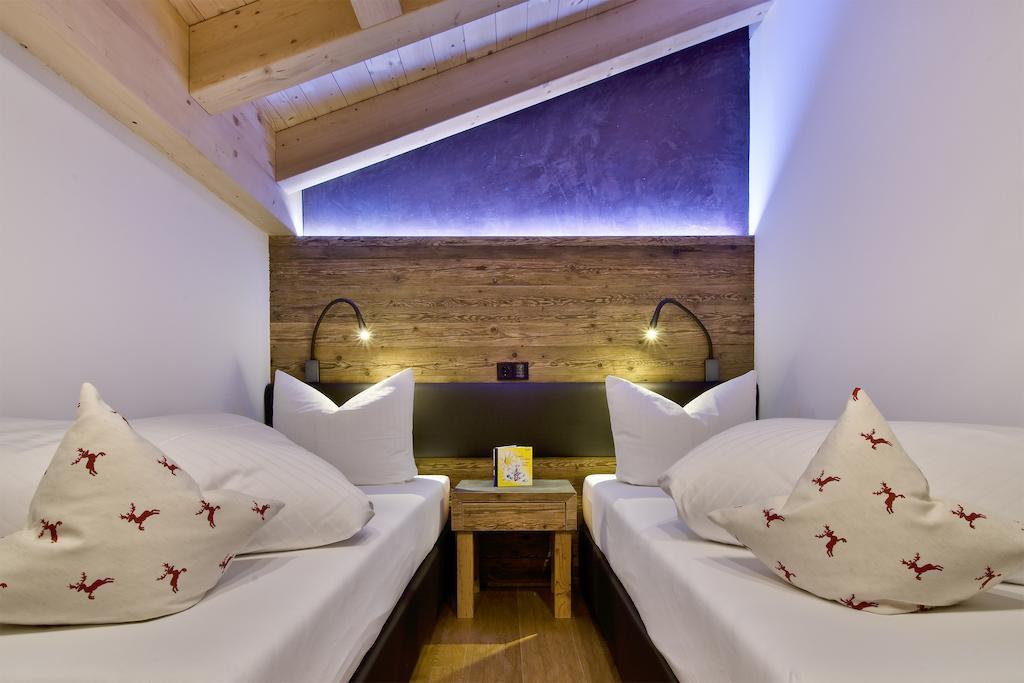 Pete Alpine Boutique Hotel - Klein Und Fein - Private Spa Suiten Und Zimmer Sankt Anton am Arlberg Habitación foto