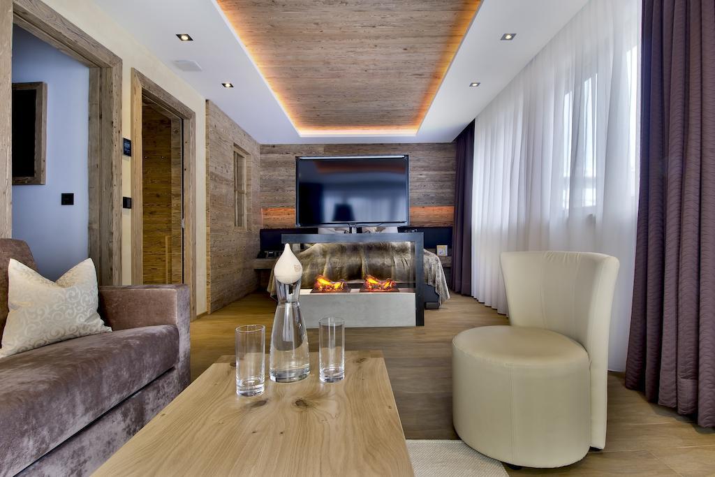 Pete Alpine Boutique Hotel - Klein Und Fein - Private Spa Suiten Und Zimmer Sankt Anton am Arlberg Habitación foto